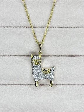N028 | Natural Diamond Heart Eye Lama Necklace